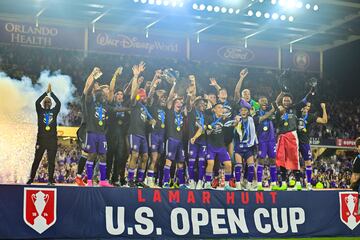 Alexandre Pato también se coronó campeón con Orlando City.